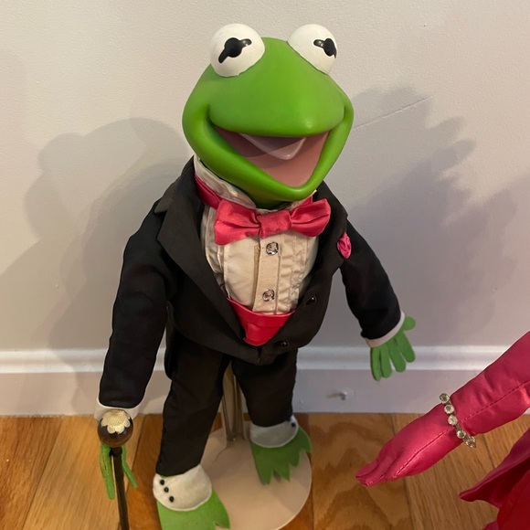 Vintage 90’s Miss Piggy Material Girl & Kermit in Tux Dolls & Stands Jim Henson - Picture 4 of 4